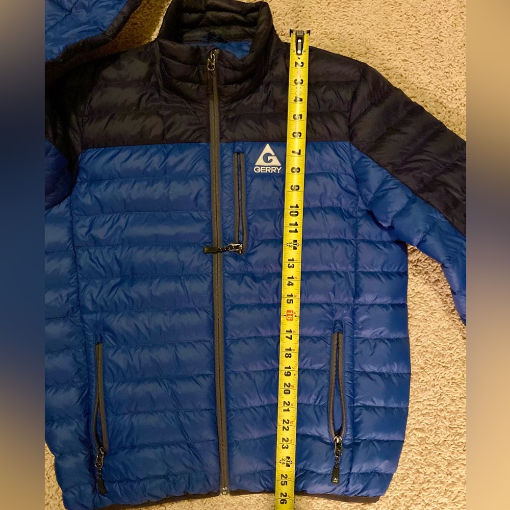 Gerry lightweight puffy coat with inside pockets, size small - Picture 12 of 12